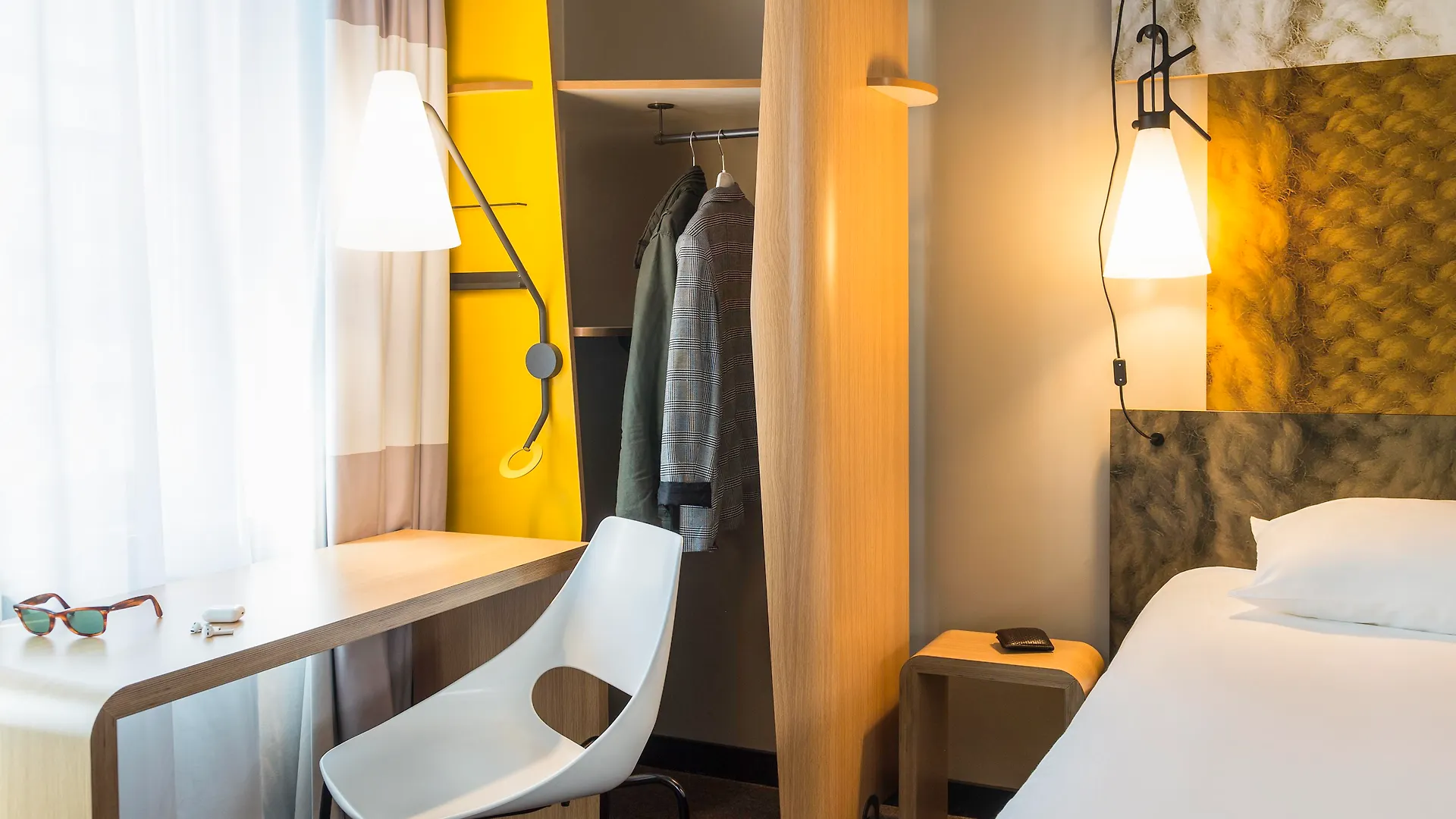 Ibis Zuerich City West 3*, Zurich