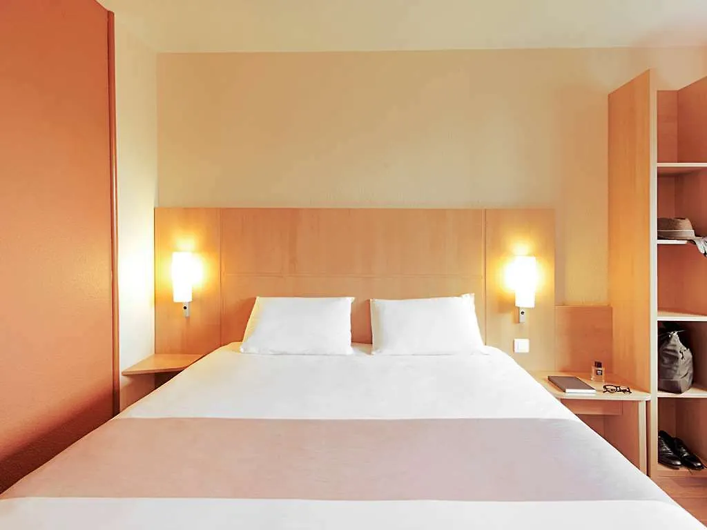 *** Hotel Ibis Zuerich City West Switzerland