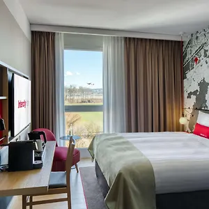 Intercityhotel Zuerich Airport ホテル