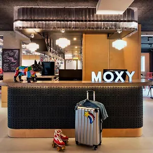 Moxy Bastille 3*, Paris França