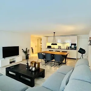  Apartment Paradeplatz By Airhome