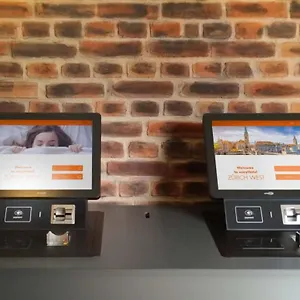 2* Ξενοδοχείο Easyhotel Centre