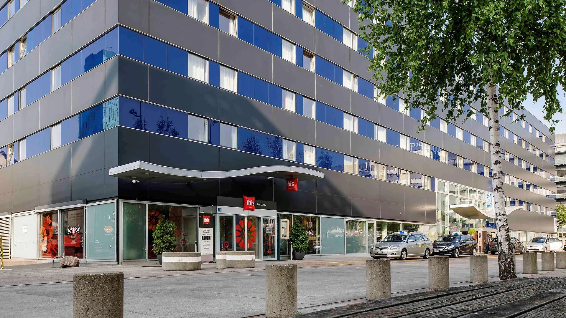 Отель Ibis Zuerich City West 3*, Цюрих